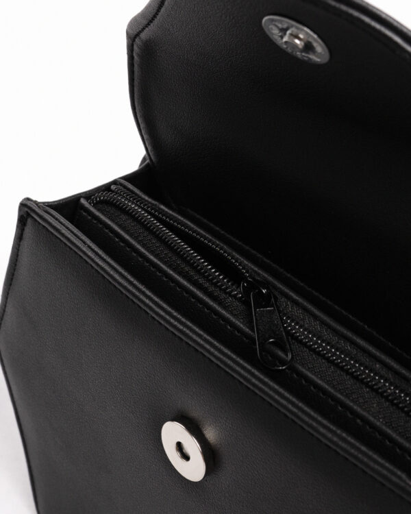 _SUR0684 Fena Black