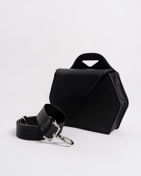 _SUR0687 Fena Black