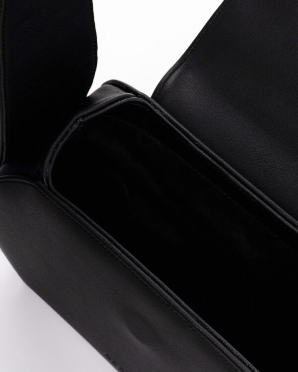 _SUR0704 Dawa Black